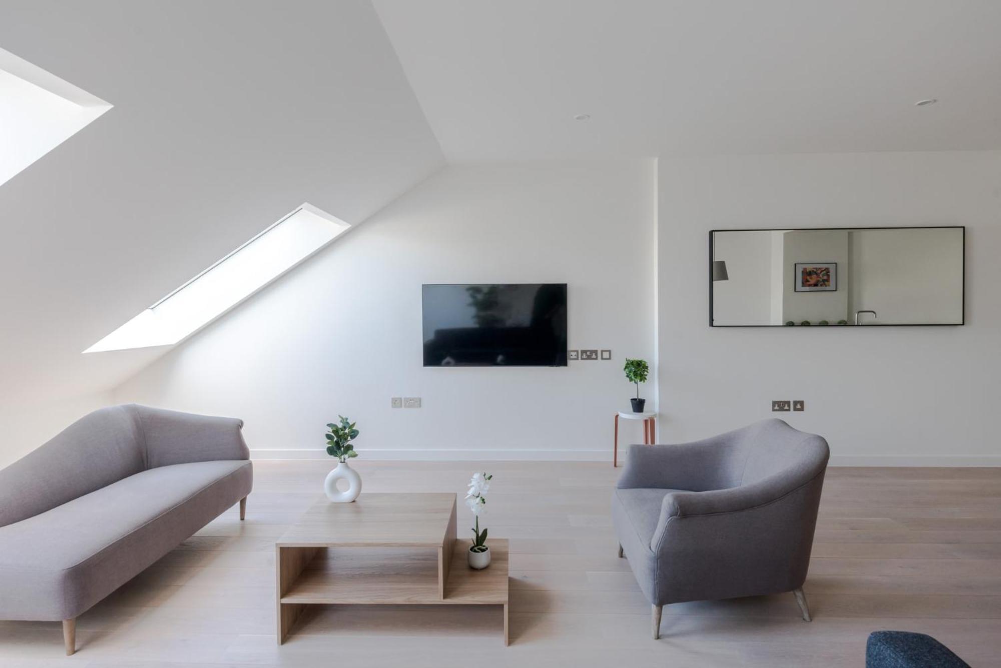 Zen Sanctuary - Soho - By Frankie Says Apartment London Exterior photo